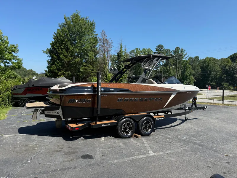 Slide: The Image of Malibu Wakesetter 25 LSV 2016 - 4