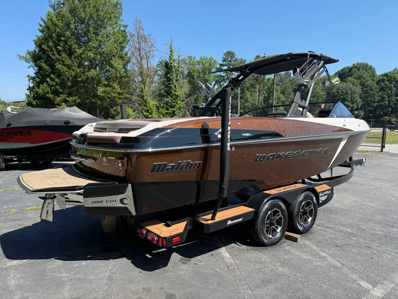 Slide: The Image of Malibu Wakesetter 25 LSV 2016 - 5