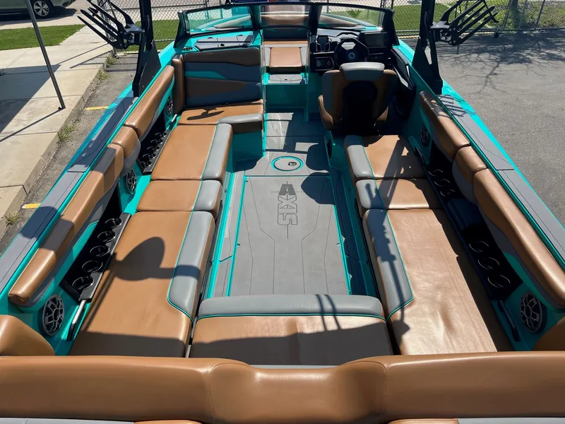 Slide: The Image of Axis T250 2022 - 18