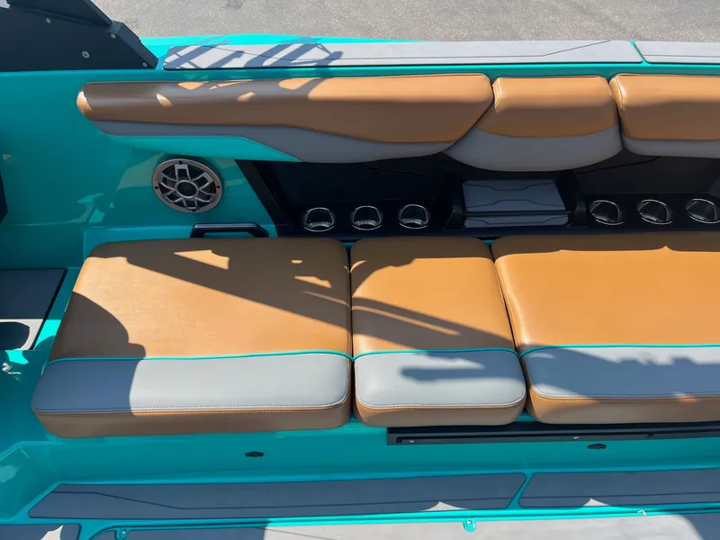 Slide: The Image of Axis T250 2022 - 20