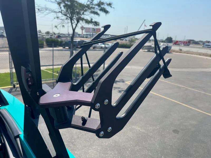 Slide: The Image of Axis T250 2022 - 38