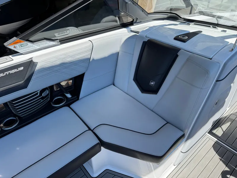 Slide: The Image of Nautique G25 2020 - 10