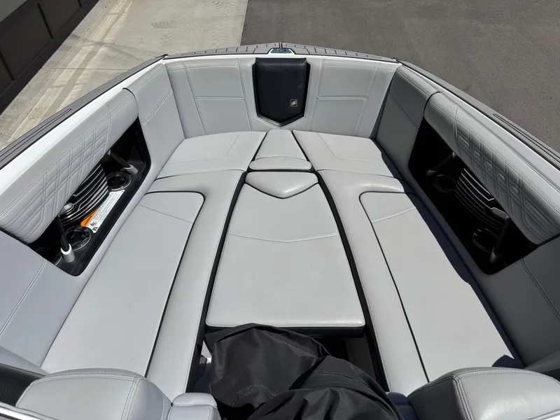 Slide: The Image of Nautique G25 2020 - 11