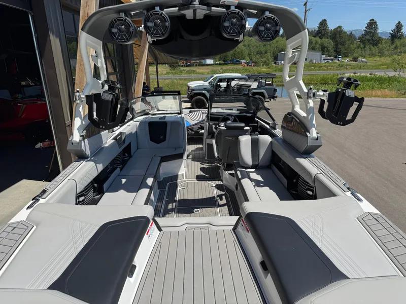 Slide: The Image of Nautique G25 2020 - 6