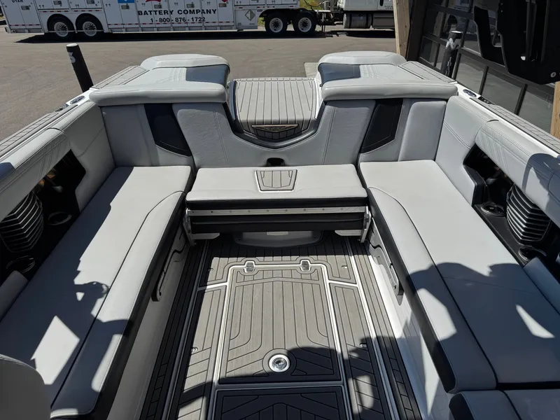 Slide: The Image of Nautique G25 2020 - 8