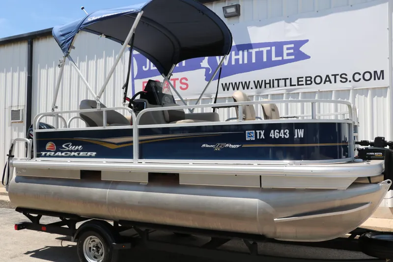 Slide: The Image of Tracker BASS Buggy 16 XL 2021 - 3