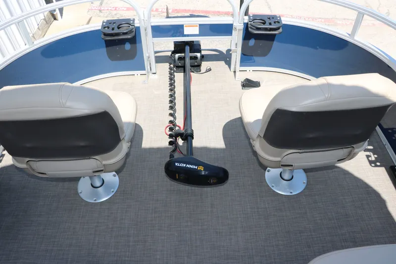 Slide: The Image of Tracker BASS Buggy 16 XL 2021 - 31