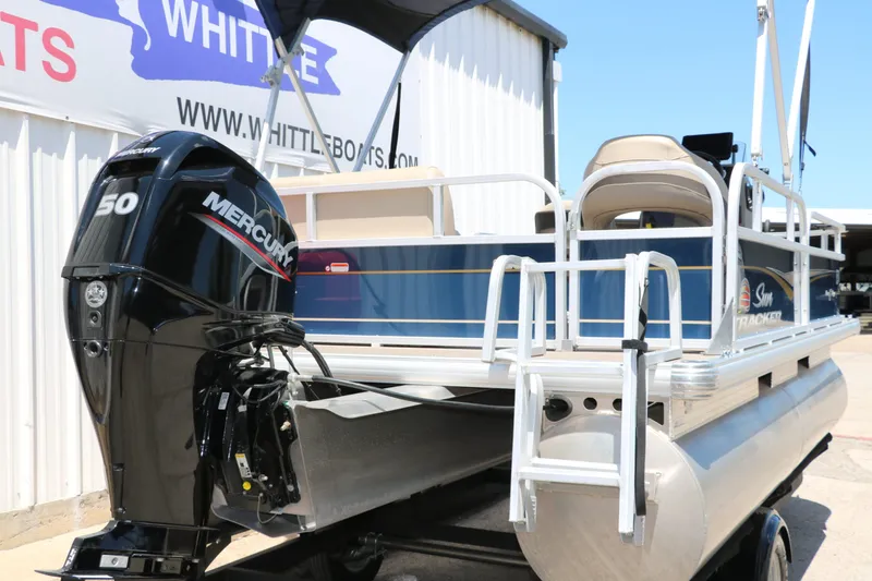 Slide: The Image of Tracker BASS Buggy 16 XL 2021 - 7