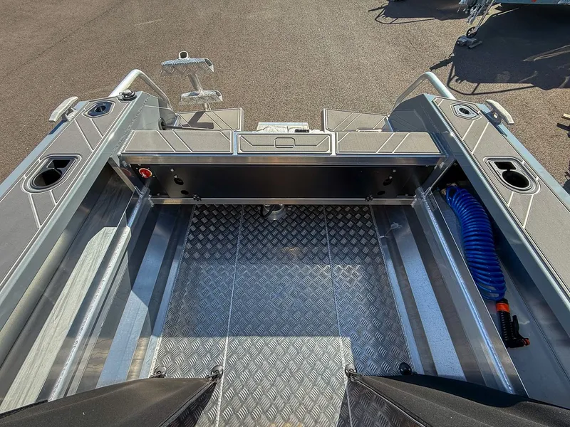 Slide: The Image of Stabi-Craft 1550 Fisher 2025 - 19