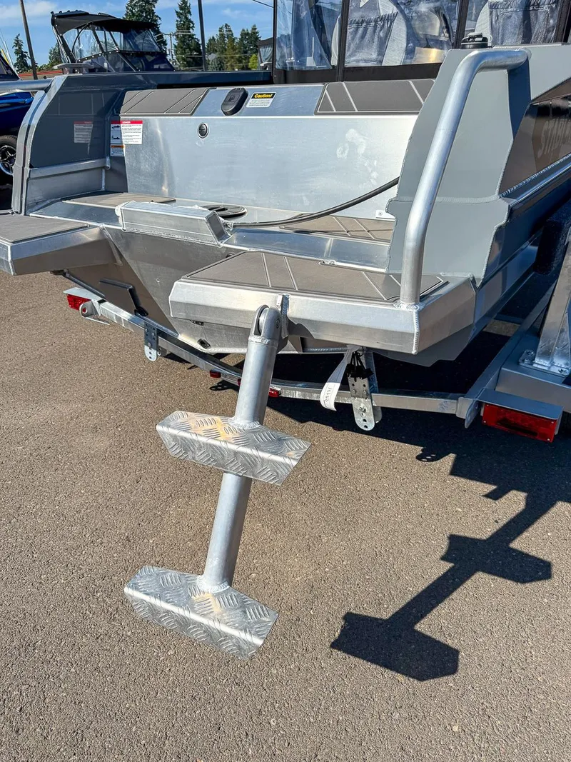 Slide: The Image of Stabi-Craft 1550 Fisher 2025 - 20