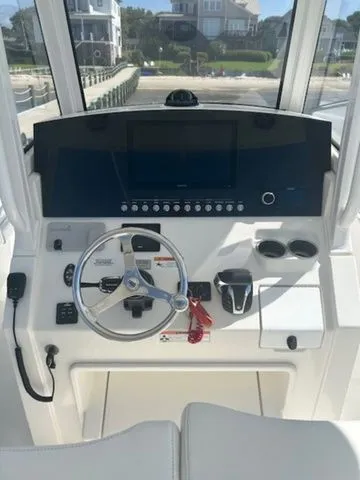 Slide: The Image of Regulator Marine 26XO 2021 - 3