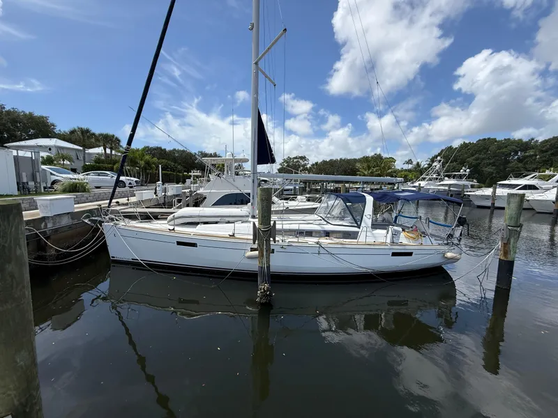 Slide: The Image of Beneteau Oceanis 45 2016 - 100