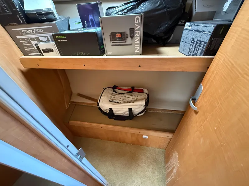 Slide: The Image of Luhrs Tournament 360 Convertible 2000 - 67