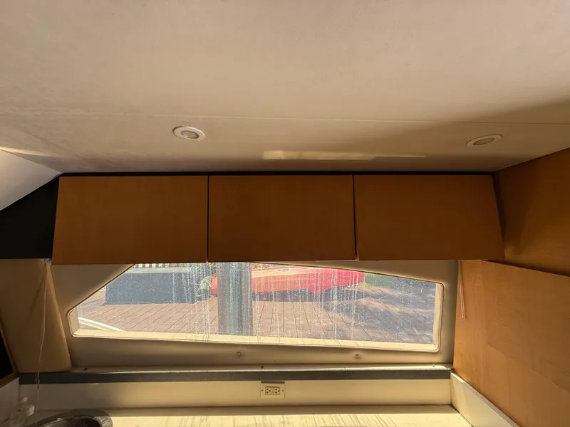 Slide: The Image of Luhrs Tournament 360 Convertible 2000 - 70