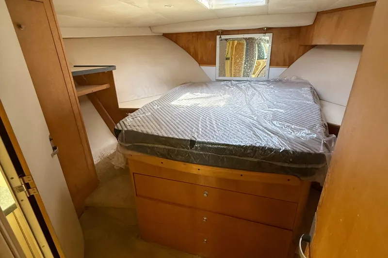 Slide: The Image of Luhrs Tournament 360 Convertible 2000 - 80