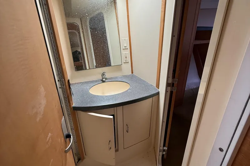 Slide: The Image of Luhrs Tournament 360 Convertible 2000 - 82