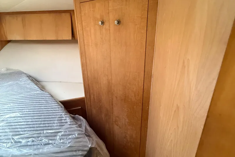 Slide: The Image of Luhrs Tournament 360 Convertible 2000 - 84