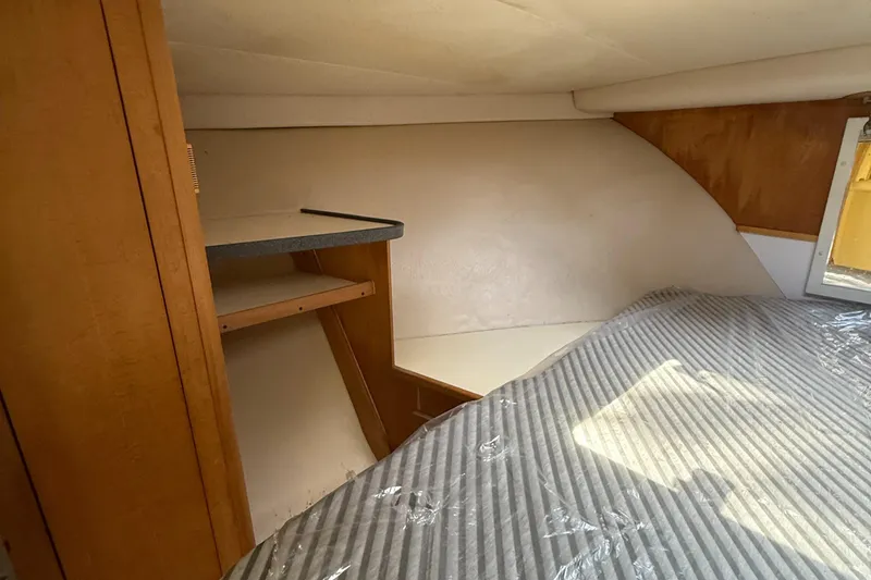 Slide: The Image of Luhrs Tournament 360 Convertible 2000 - 85