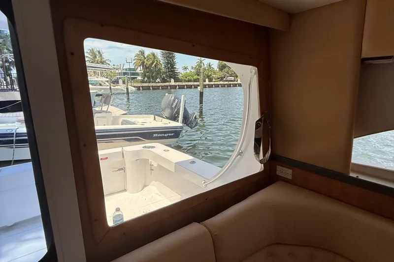 Slide: The Image of Luhrs Tournament 360 Convertible 2000 - 90