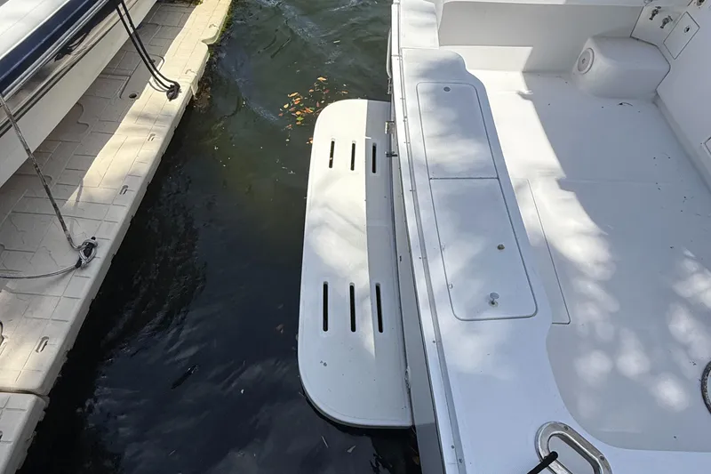 Slide: The Image of Luhrs Tournament 360 Convertible 2000 - 93