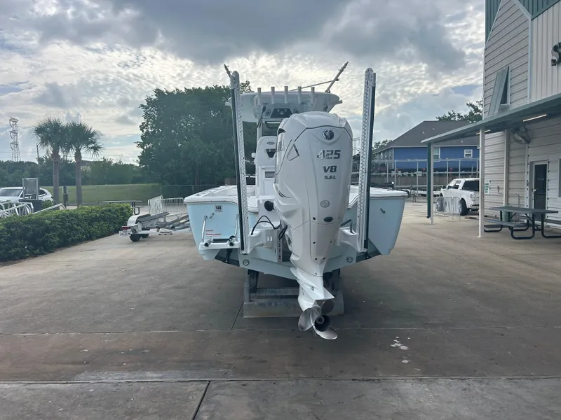 Slide: The Image of 2023 Sportsman Masters 267OE Bay Boat with Yamaha V8 engine on trailer. - 17