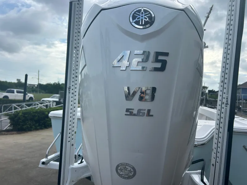 Slide: The Image of Yamaha 425 V8 5.6L engine on 2023 Sportsman Masters 267OE Bay Boat. - 21