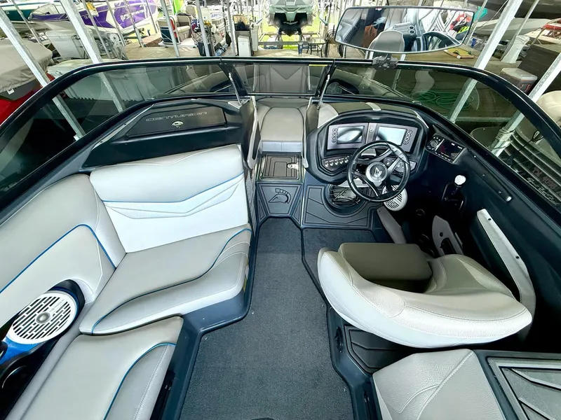 Slide: The Image of Centurion Ri237 2017 - 54