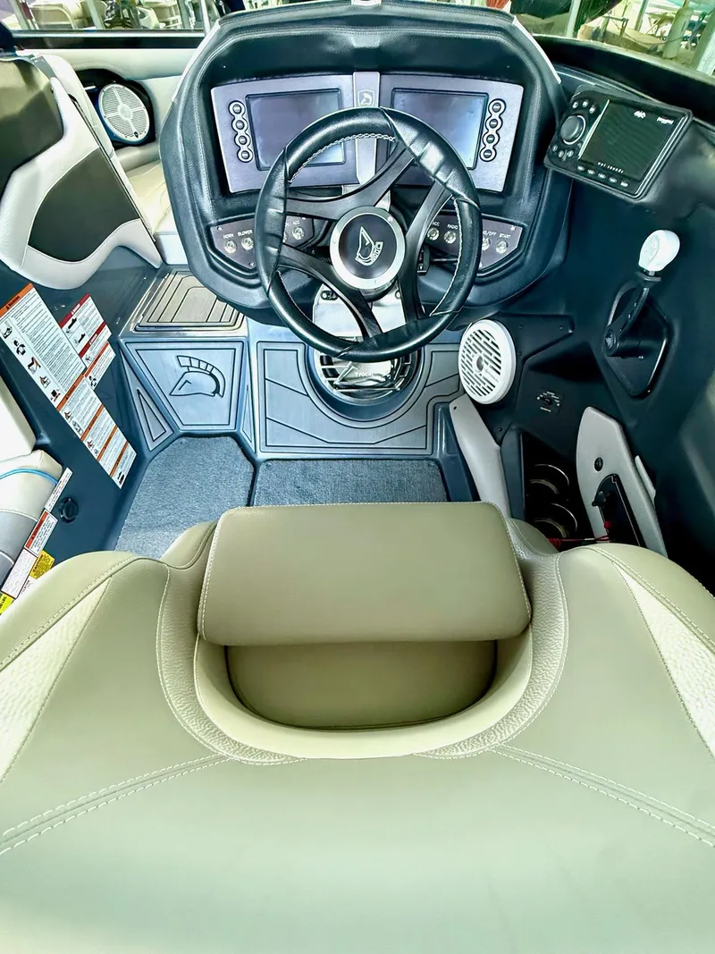 Slide: The Image of Centurion Ri237 2017 - 55