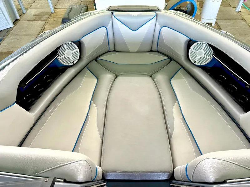 Slide: The Image of Centurion Ri237 2017 - 56