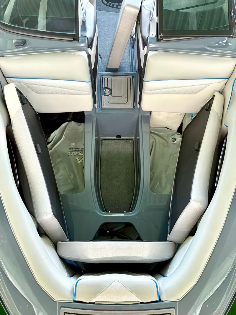 Slide: The Image of Centurion Ri237 2017 - 57