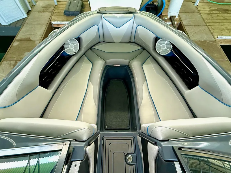 Slide: The Image of Centurion Ri237 2017 - 58