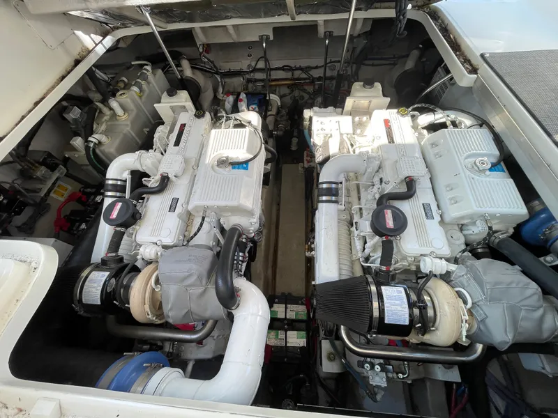 Slide: The Image of Sea Ray 44 Sundancer 2006 - 57