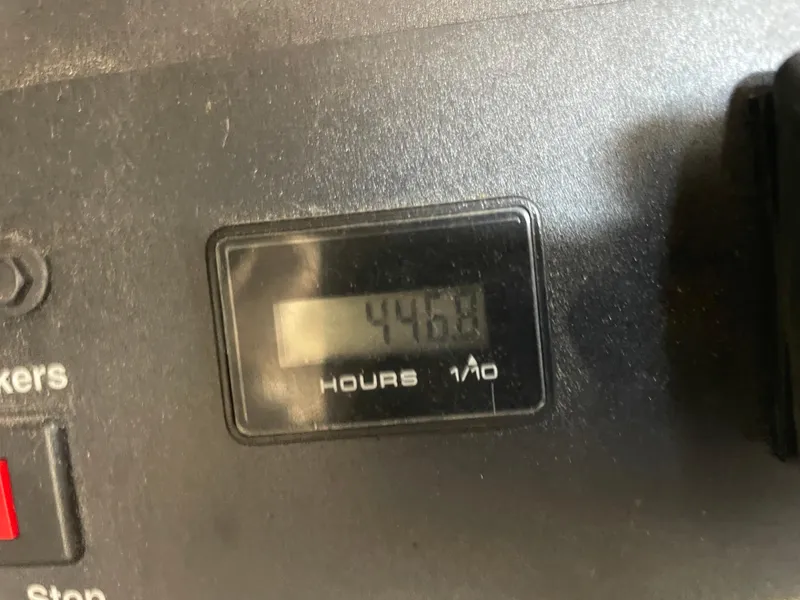 Slide: The Image of Sea Ray 44 Sundancer 2006 - 61