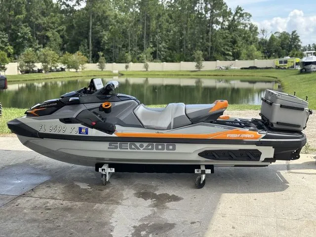 Slide: The Image of Sea-Doo Fish Pro Trophy 170 Ibr, Idf With Audio 2022 - 4