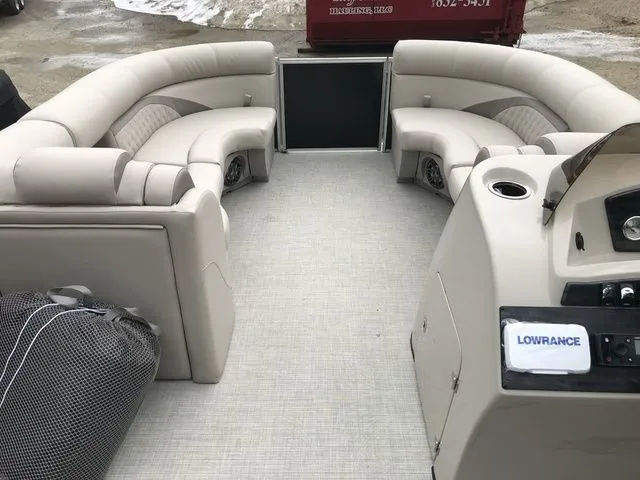 Slide: The Image of Harris Sunliner 230 CW 2019 - 10