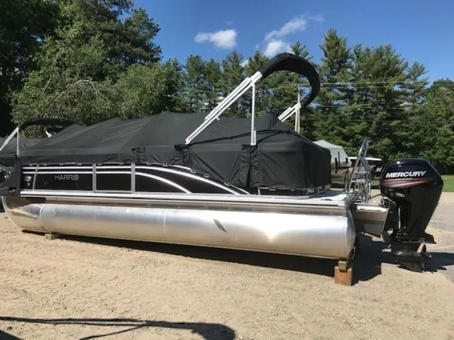 Slide: The Image of Harris Sunliner 230 CW 2019 - 6