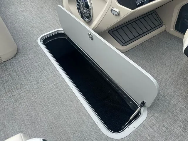 Slide: The Image of Tahoe 2585 Cascade QL 2025 - 23