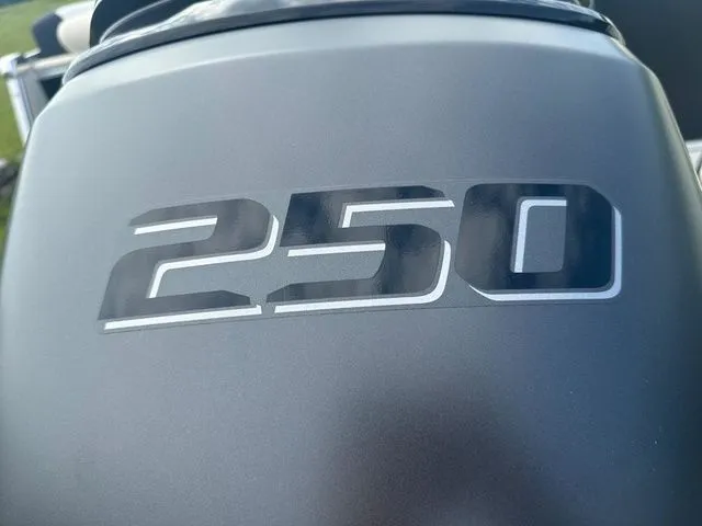 Slide: The Image of Tahoe 2585 Cascade QL 2025 - 35