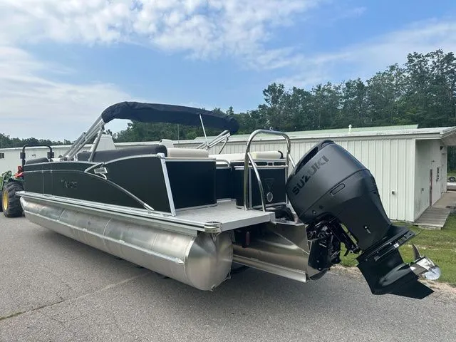 Slide: The Image of Tahoe 2585 Cascade QL 2025 - 4