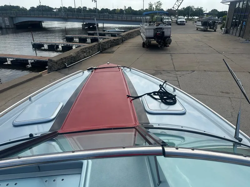 Slide: The Image of Formula Boats 290FX4 2011 - 19