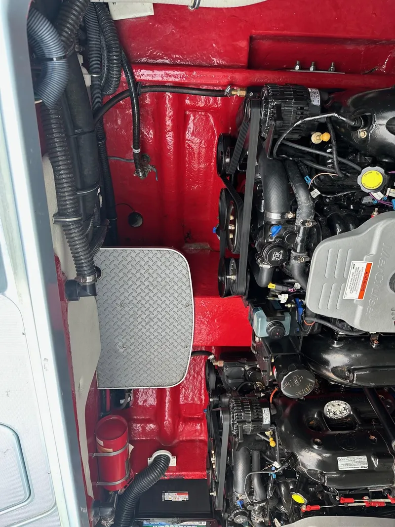 Slide: The Image of Formula Boats 290FX4 2011 - 25