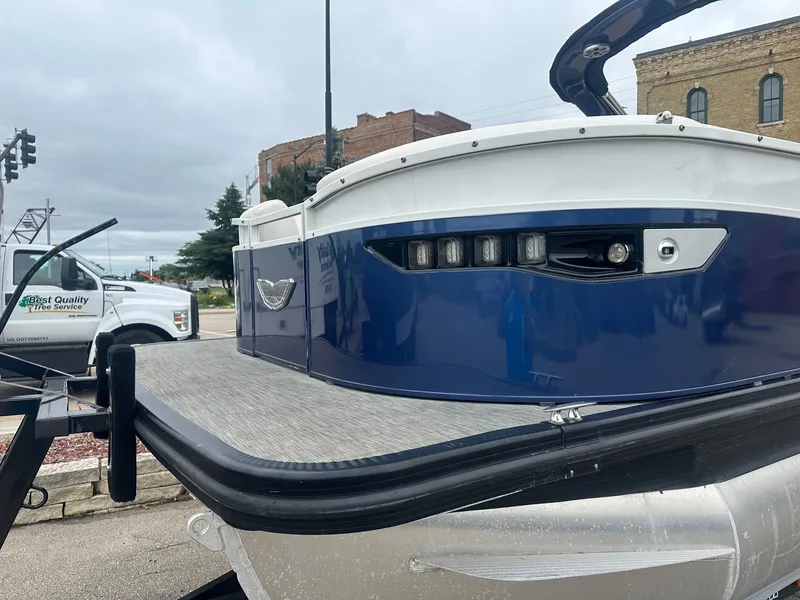 Slide: The Image of Bennington 23 RXFBASG 2020 - 16