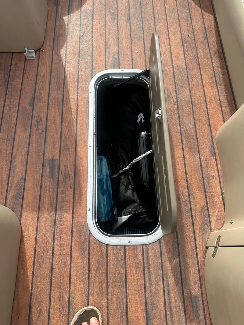 Slide: The Image of Manitou Encore 25 2014 - 14