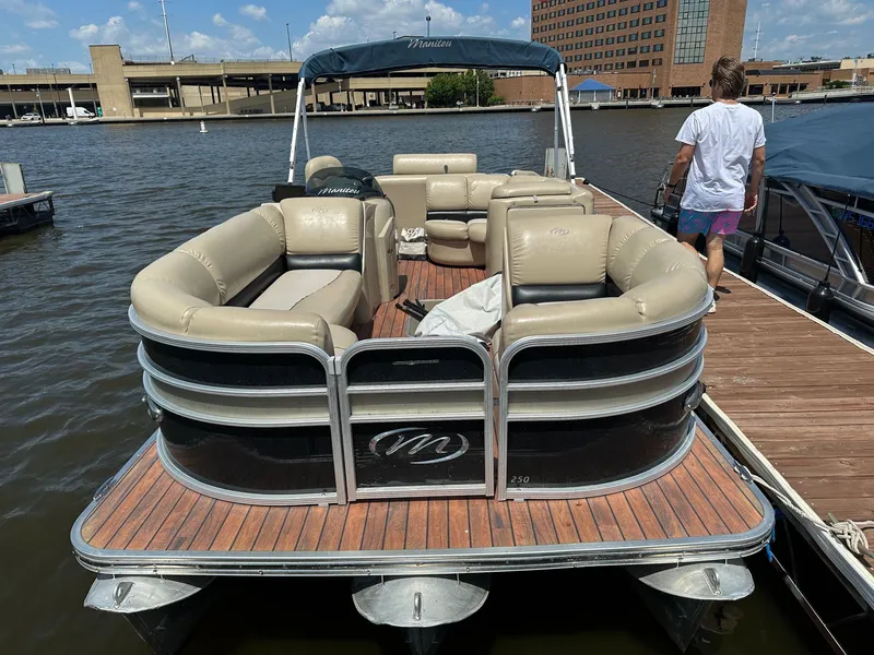 Slide: The Image of Manitou Encore 25 2014 - 25