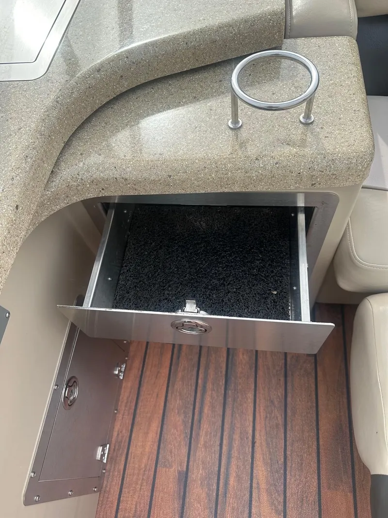 Slide: The Image of Manitou Encore 25 2014 - 28