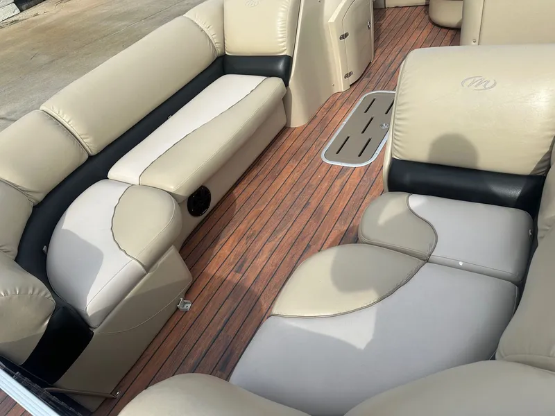 Slide: The Image of Manitou Encore 25 2014 - 32