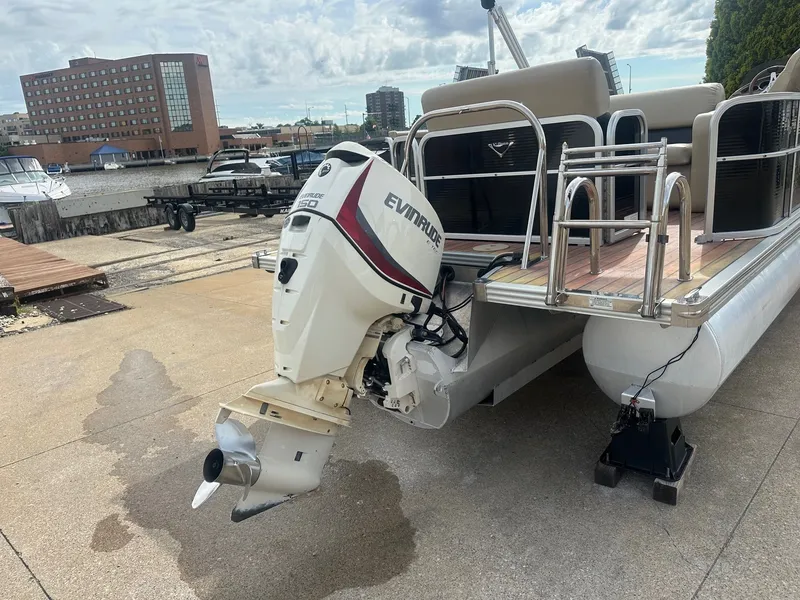 Slide: The Image of Manitou Encore 25 2014 - 35