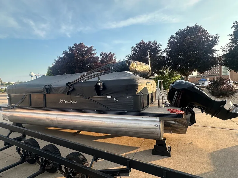 Slide: The Image of Manitou Encore 25 2014 - 37