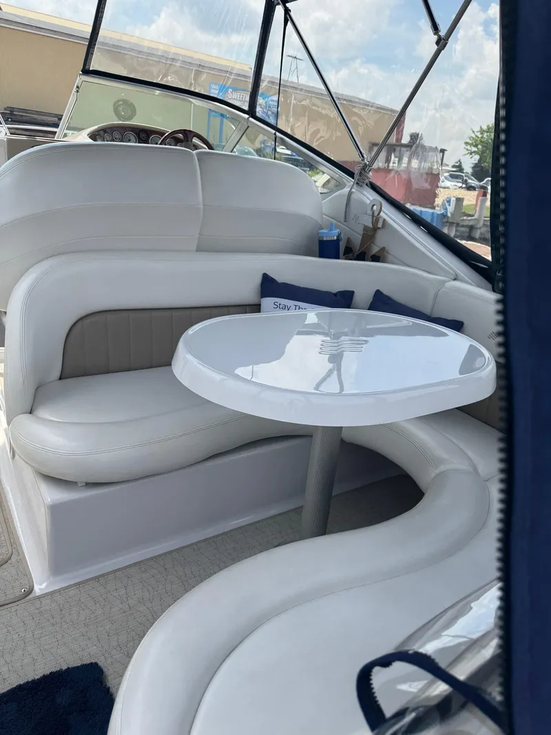 Slide: The Image of Four Winns 268 Vista 2005 - 12