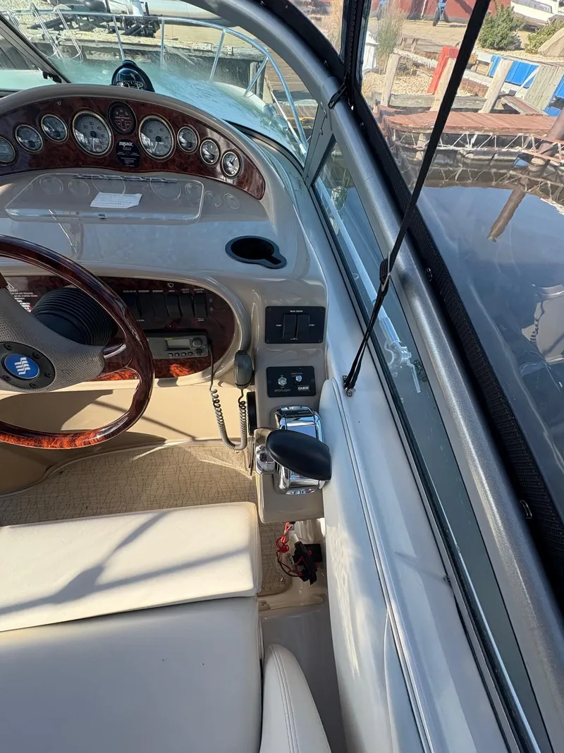 Slide: The Image of Four Winns 268 Vista 2005 - 19